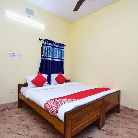 โอโย 37829 โฮเต็ล มิศรา Hotel Andal ภายนอก รูปภาพ
